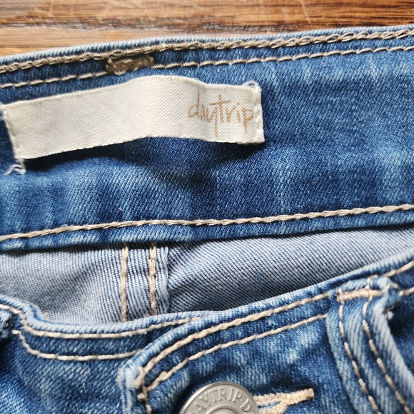 Daytrip Light Wash Low Rise Denim Skinny Blue Jeans Size 24 Regular 24 R - Picture 4 of 6